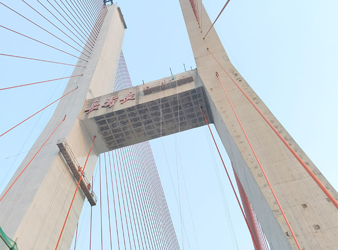 重庆市长寿长江大桥主桥索塔混凝土结构防腐涂装